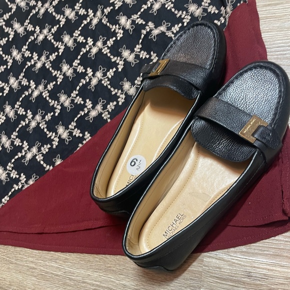 Michael Kors Loafers - Picture 13 of 14